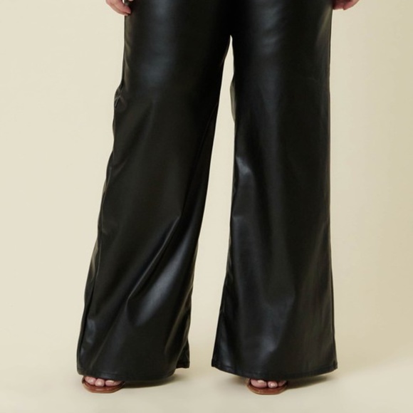 18 - VEGAN LEATHER WIDE LEG PANT - PLUS SIZE - Picture 6 of 11
